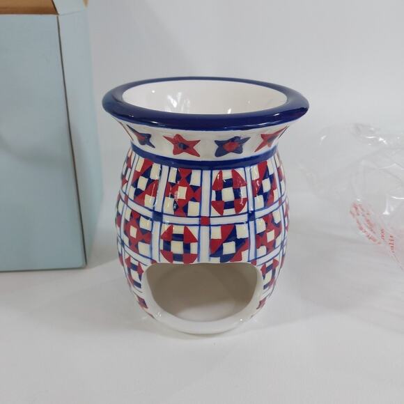 Partylite Quilted Aroma Melts Warmer Patriotic Red White Blue P7032 - Picture 1 of 5